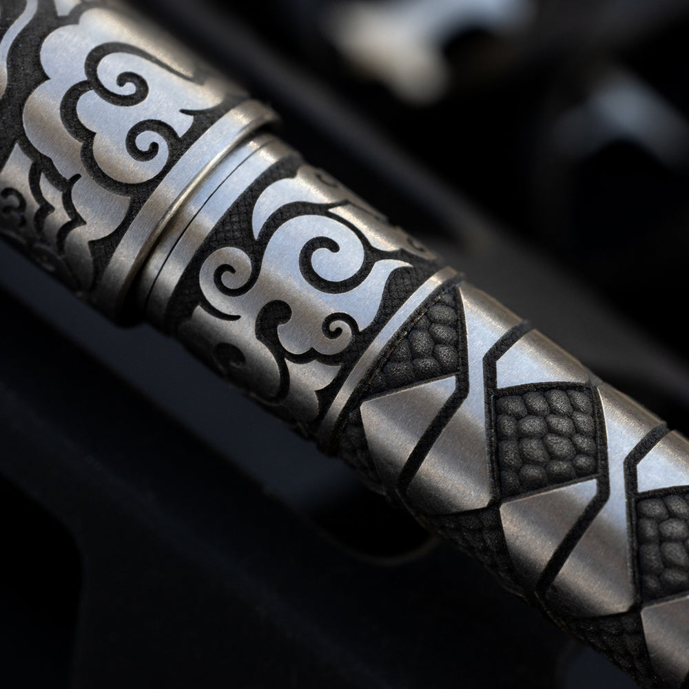 Titanium TechLiner Grid Pen -- Hanzō LE (Tumbled)